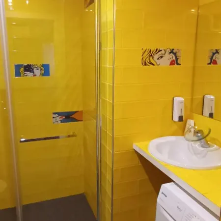 Rest & Context Apartment *